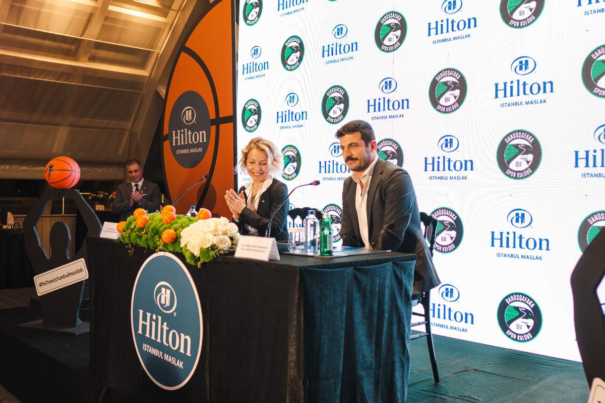 Hilton Istanbul Maslak ve Darüşşafaka Basketbol Takımı iş birliği